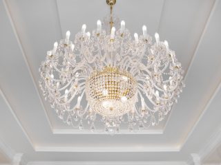 Chandeliers vs. Pendant Lights: What’s the Difference?